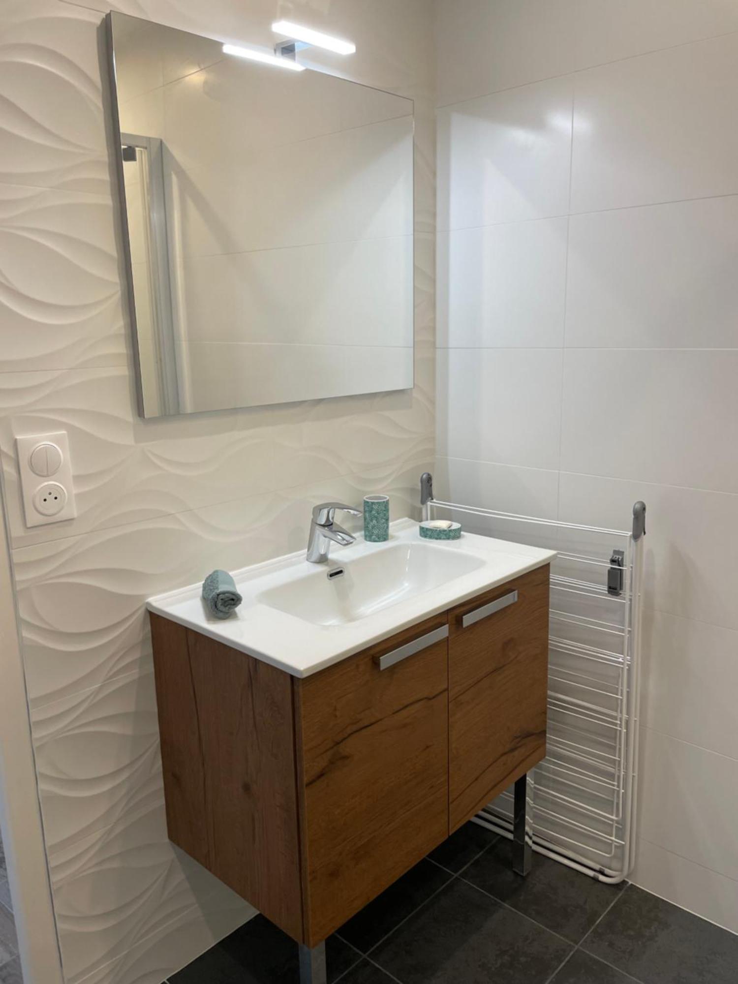 Apartamento St Amant Tallende 2 Adultes 1 Enfant Possible *